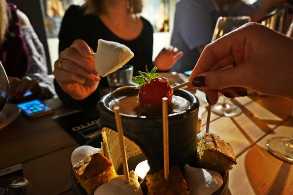 Salted caramel fondue